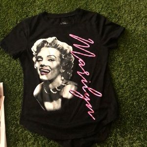 Marilyn Monroe fitted Graphic T-Shirt